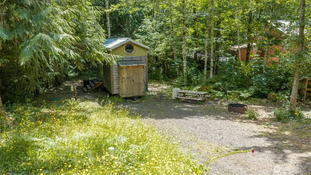620 N Duckabush Drive W Hoodsport WA 98548