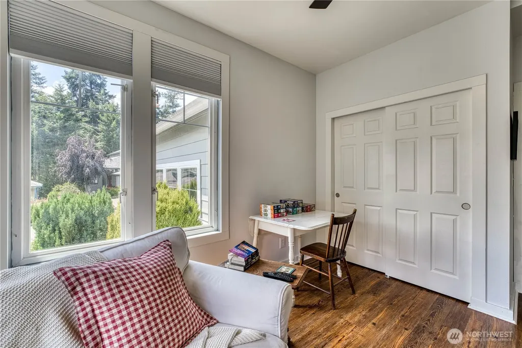 9640 Long Point Lane NW Silverdale WA 98383