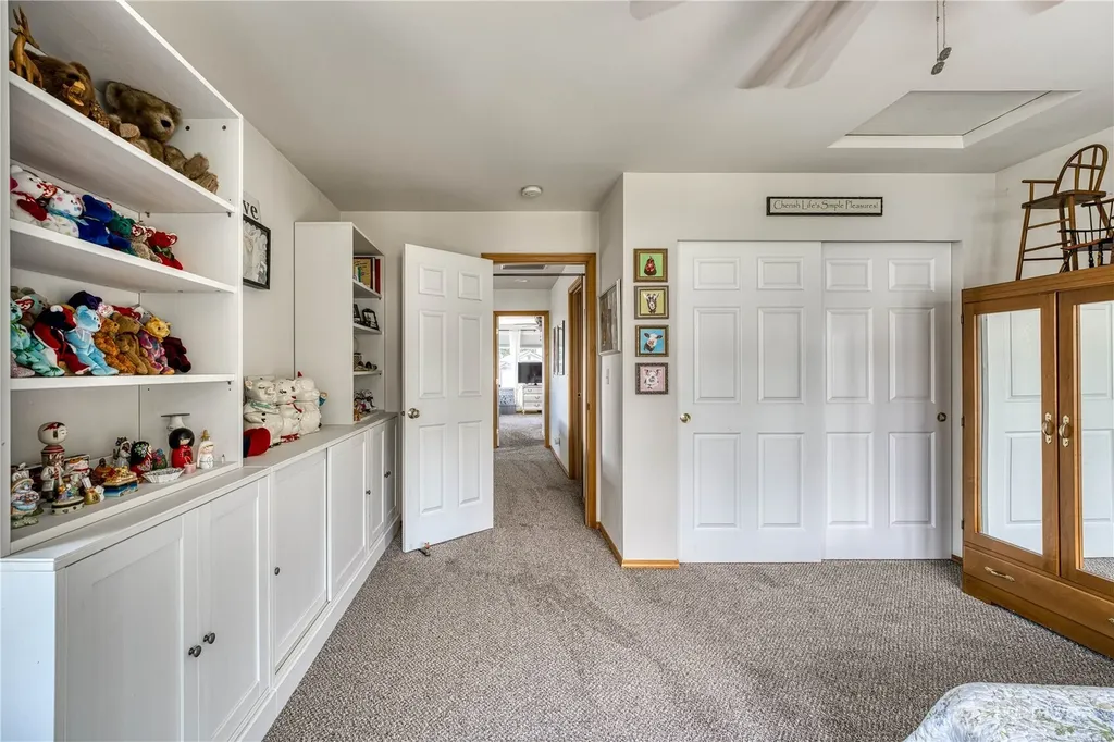 9640 Long Point Lane NW Silverdale WA 98383