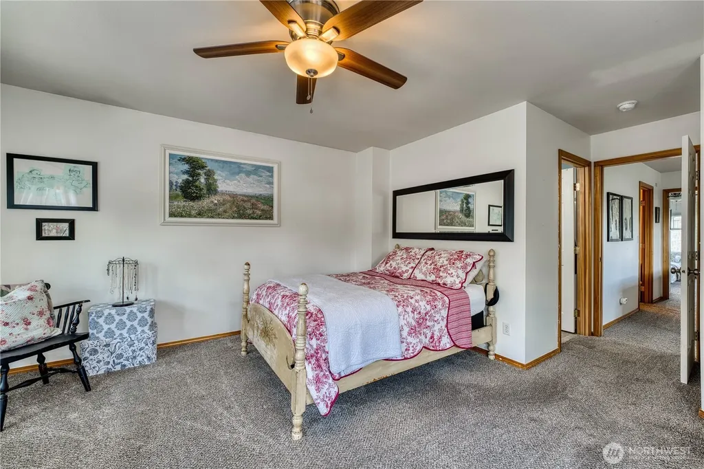 9640 Long Point Lane NW Silverdale WA 98383