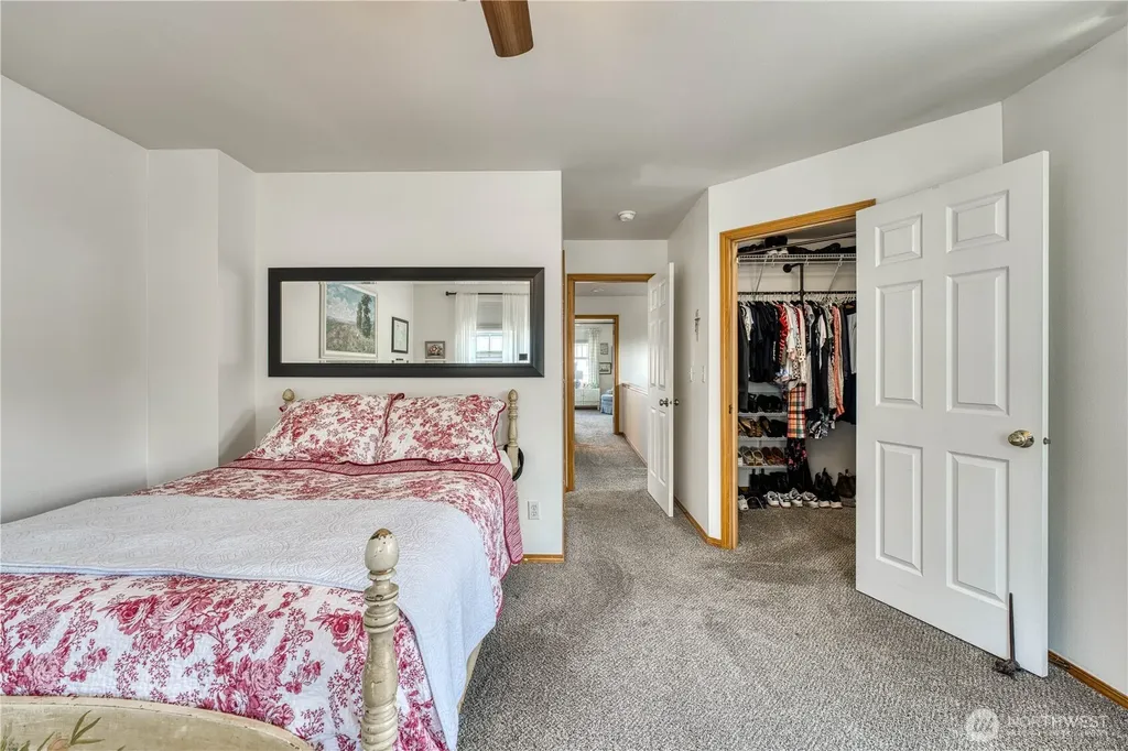 9640 Long Point Lane NW Silverdale WA 98383