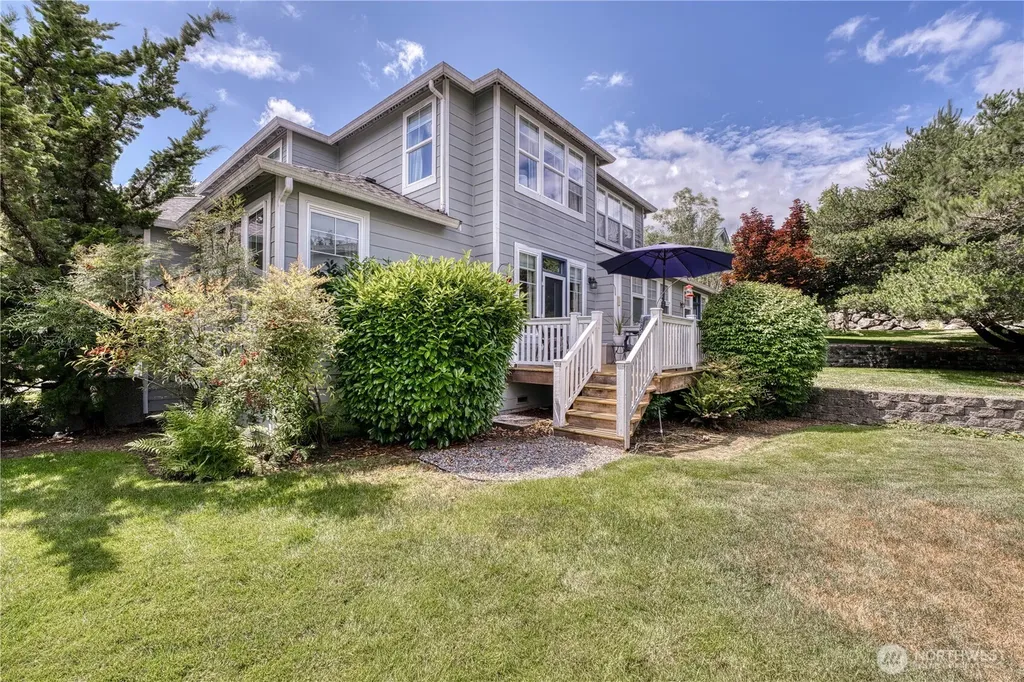 9640 Long Point Lane NW Silverdale WA 98383