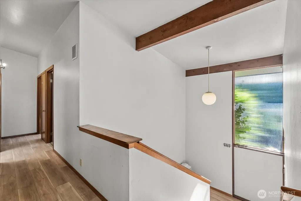 131 109th Avenue SE Bellevue WA 98004