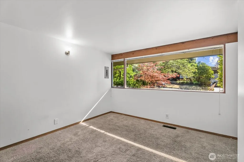 131 109th Avenue SE Bellevue WA 98004