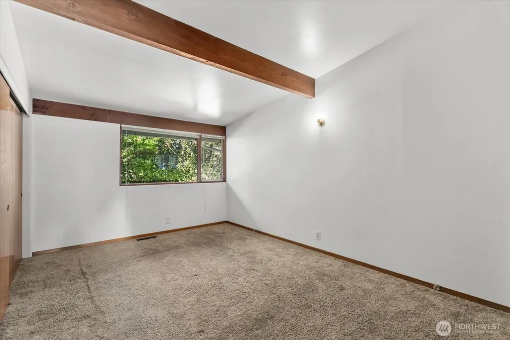 131 109th Avenue SE Bellevue WA 98004