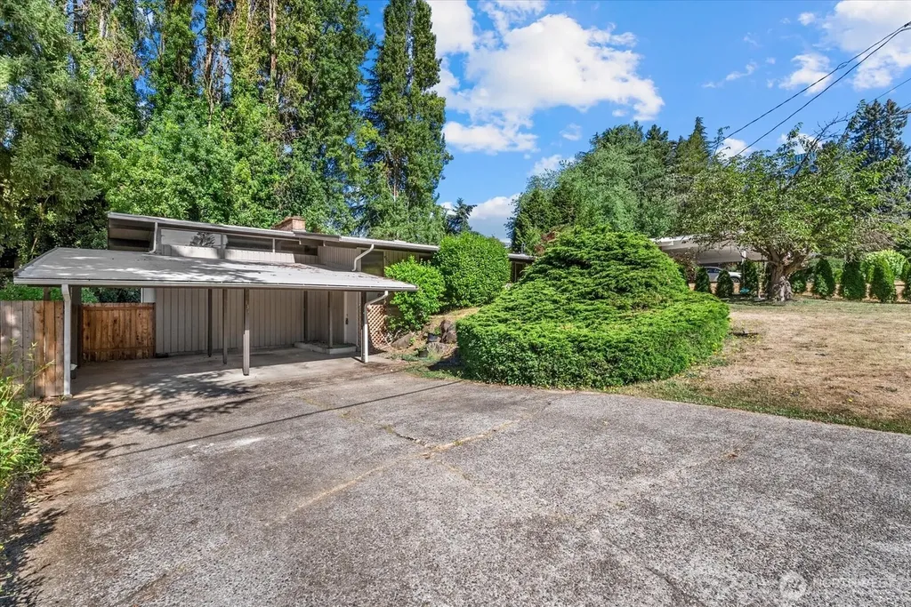 131 109th Avenue SE Bellevue WA 98004