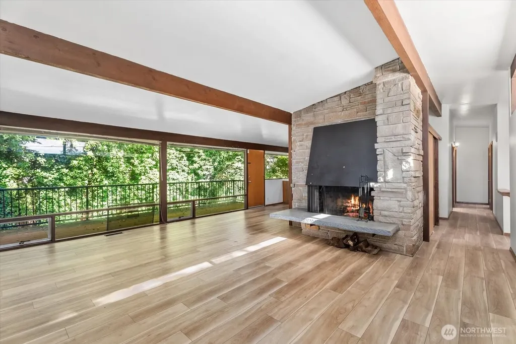 131 109th Avenue SE Bellevue WA 98004