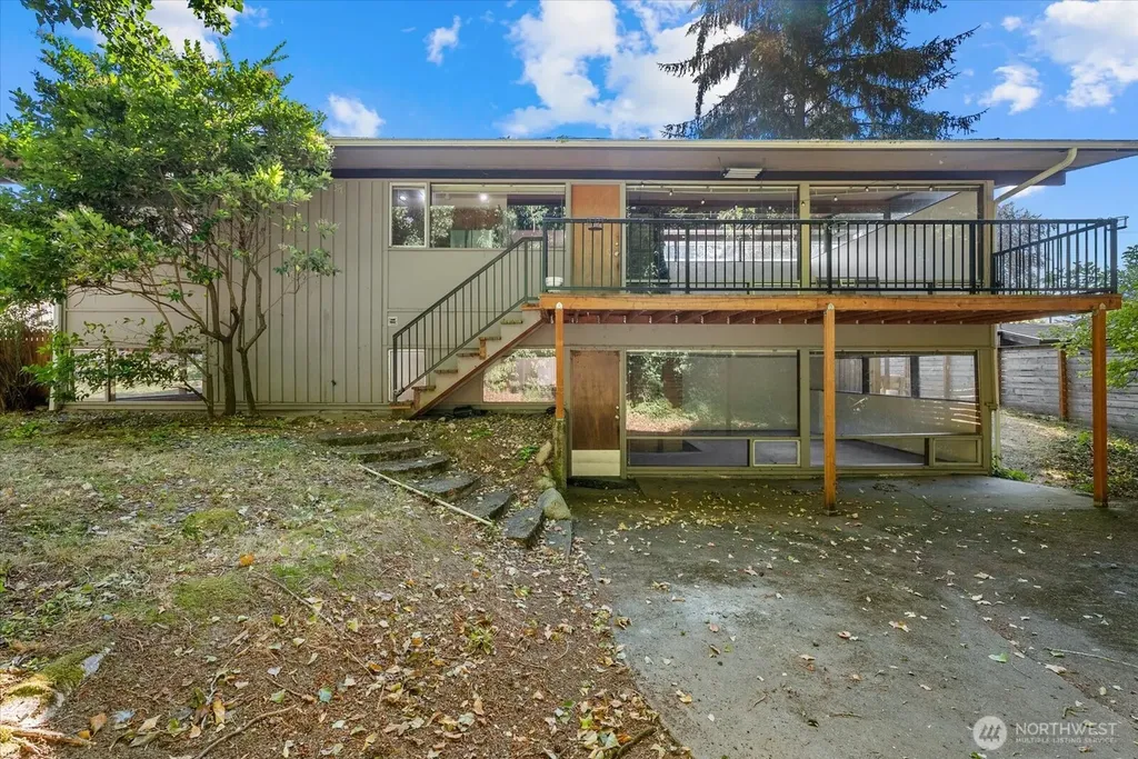 131 109th Avenue SE Bellevue WA 98004