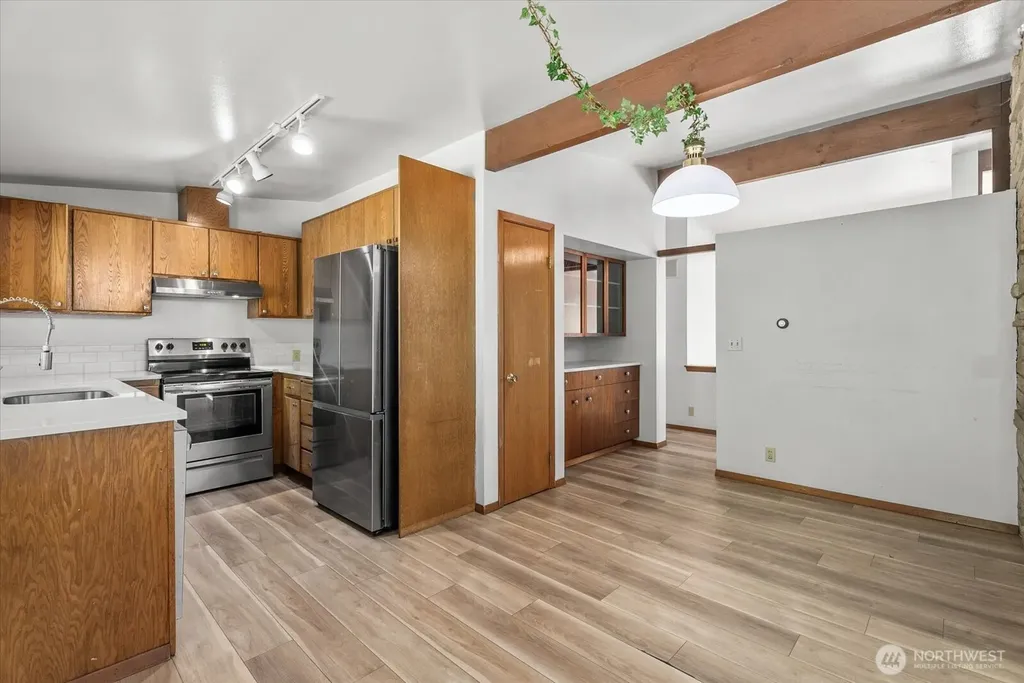 131 109th Avenue SE Bellevue WA 98004