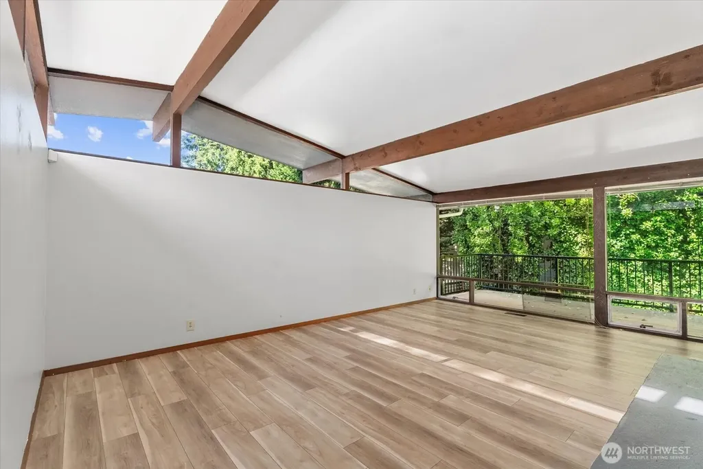 131 109th Avenue SE Bellevue WA 98004