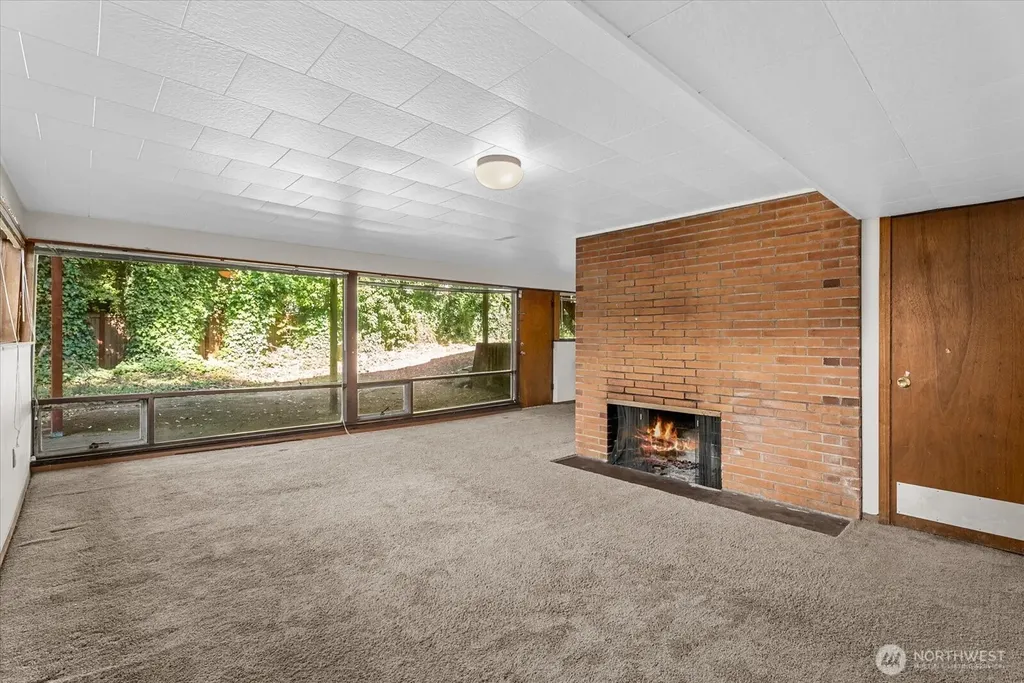 131 109th Avenue SE Bellevue WA 98004