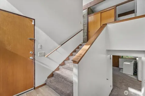 131 109th Avenue SE Bellevue WA 98004