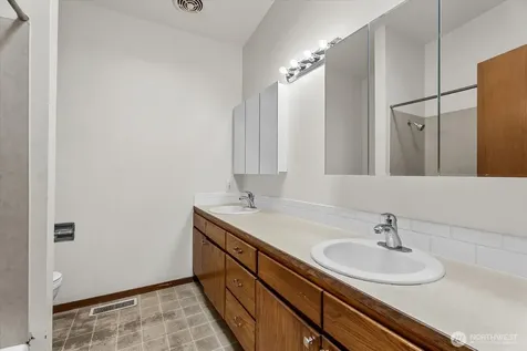 131 109th Avenue SE Bellevue WA 98004