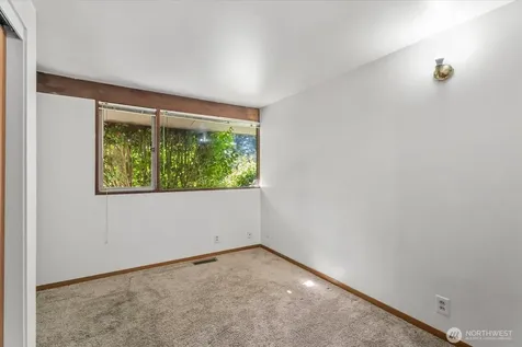 131 109th Avenue SE Bellevue WA 98004