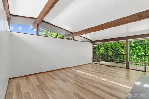 131 109th Avenue SE Bellevue WA 98004