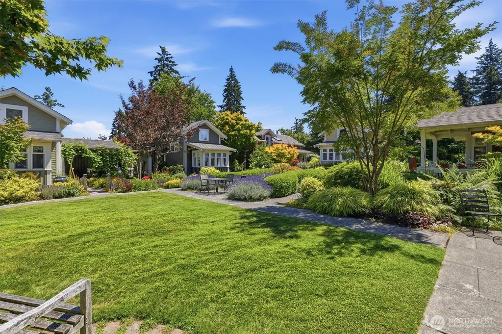 317 N 160th Place Shoreline WA 98133