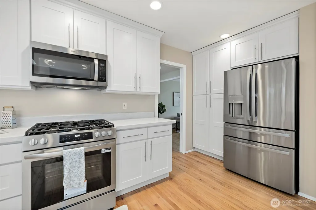 1819 221st Place NE Sammamish WA 98074