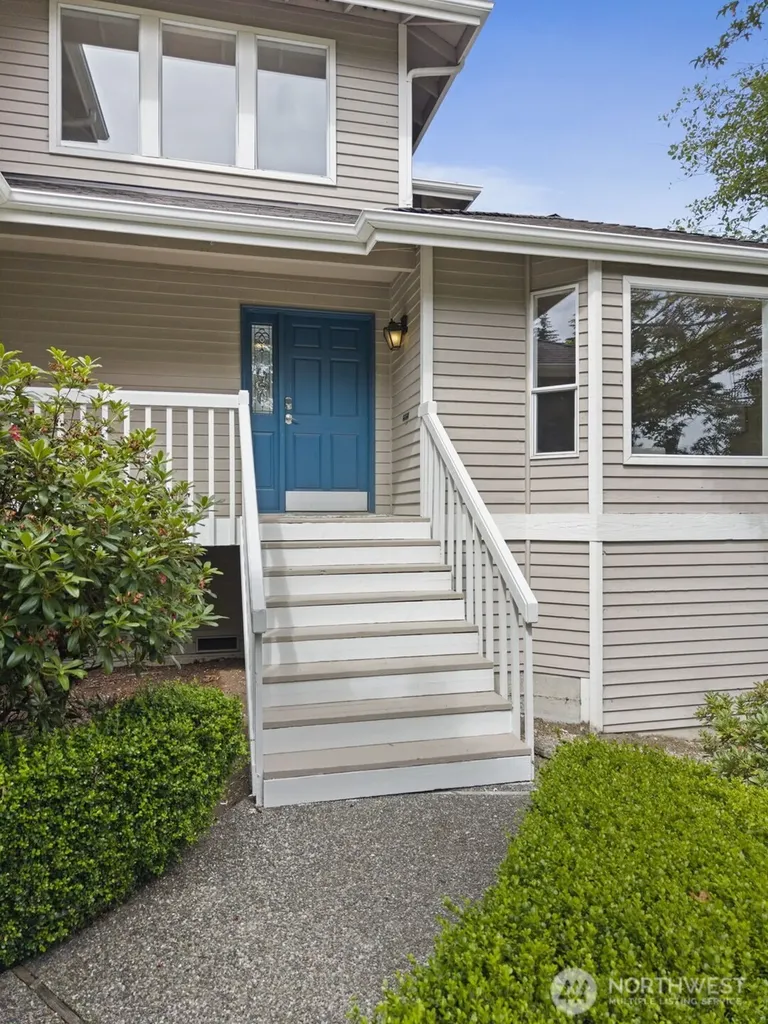 1819 221st Place NE Sammamish WA 98074