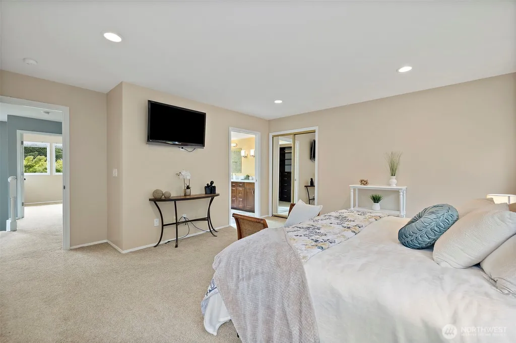 1819 221st Place NE Sammamish WA 98074