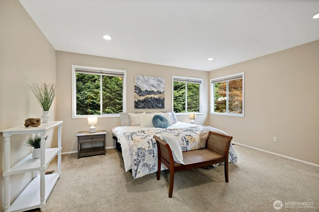 1819 221st Place NE Sammamish WA 98074