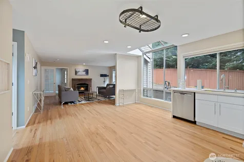 1819 221st Place NE Sammamish WA 98074