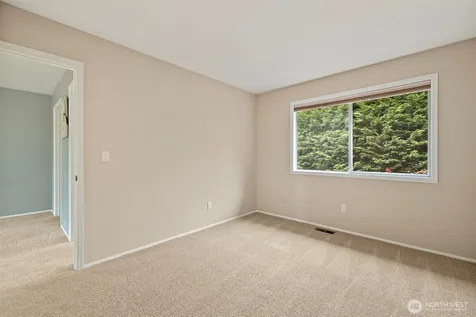 1819 221st Place NE Sammamish WA 98074