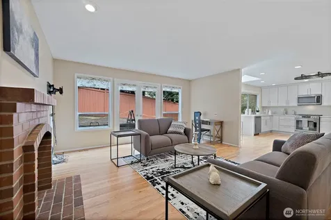 1819 221st Place NE Sammamish WA 98074