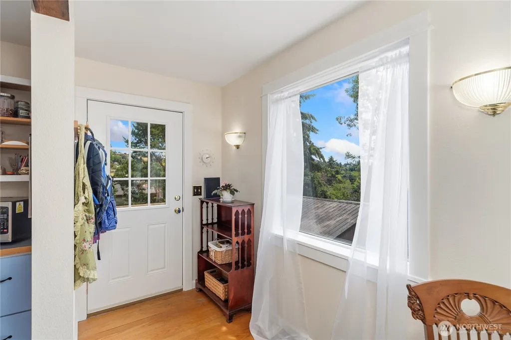 135 Woodland Avenue Port Townsend WA 98368