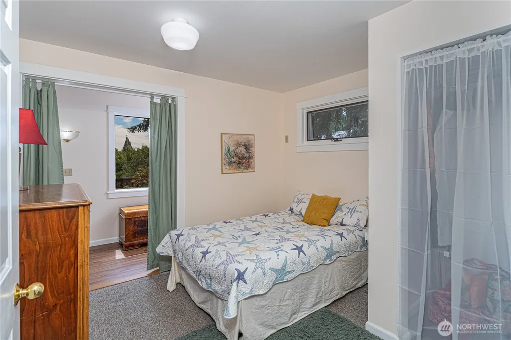 135 Woodland Avenue Port Townsend WA 98368