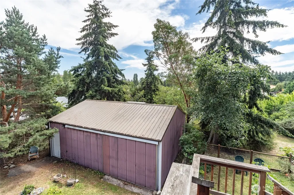 135 Woodland Avenue Port Townsend WA 98368