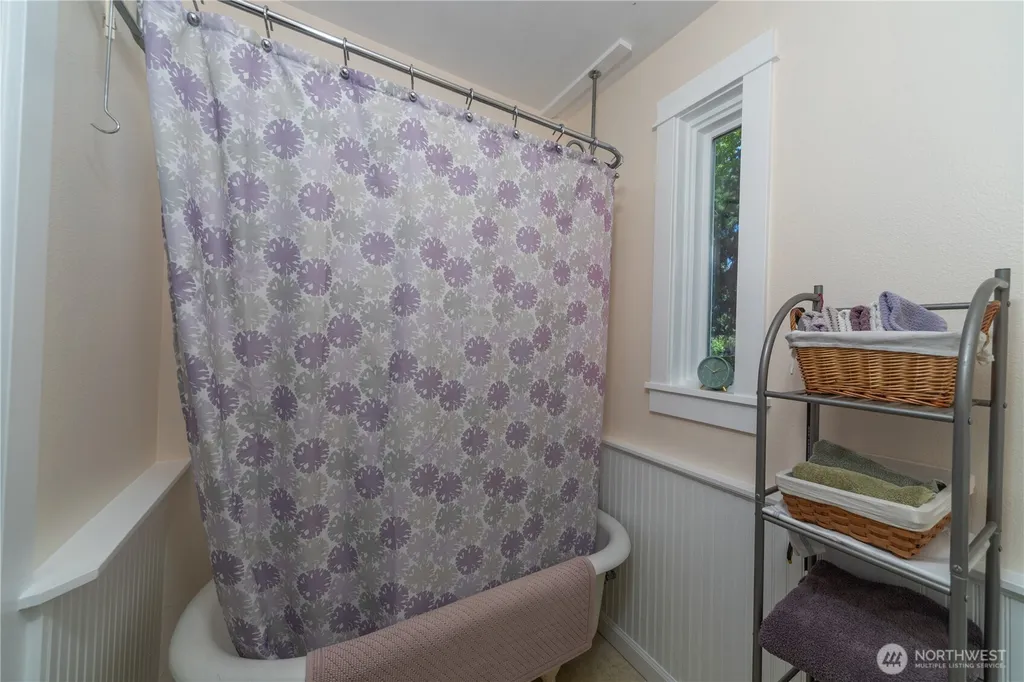 135 Woodland Avenue Port Townsend WA 98368