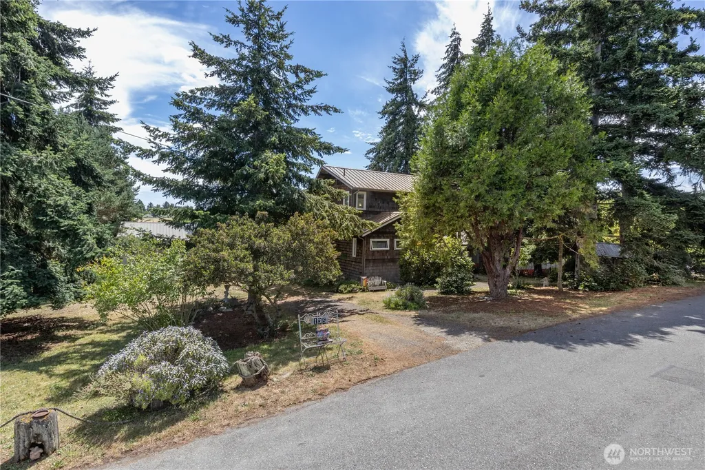 135 Woodland Avenue Port Townsend WA 98368