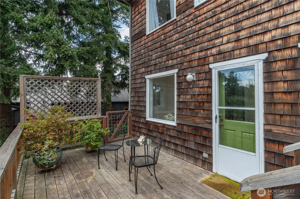 135 Woodland Avenue Port Townsend WA 98368