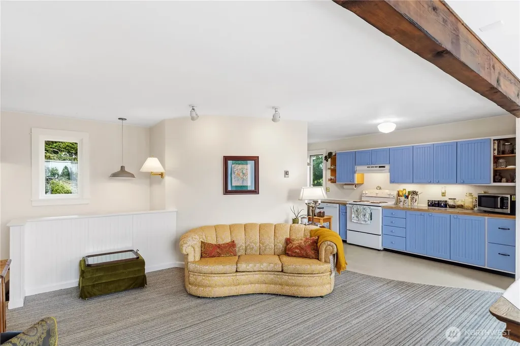 135 Woodland Avenue Port Townsend WA 98368