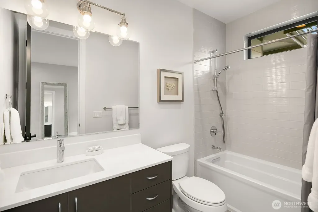410 98 Avenue NE Bellevue WA 98004