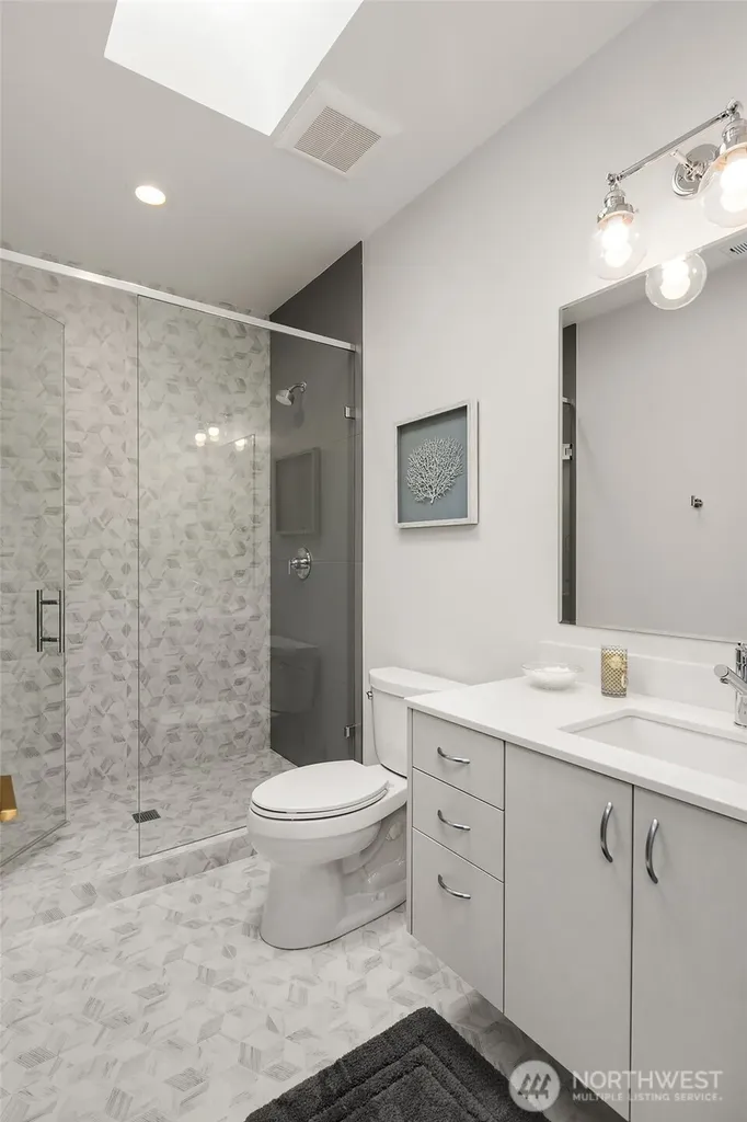 410 98 Avenue NE Bellevue WA 98004