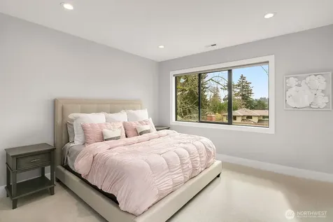410 98 Avenue NE Bellevue WA 98004