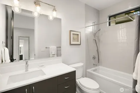 410 98 Avenue NE Bellevue WA 98004
