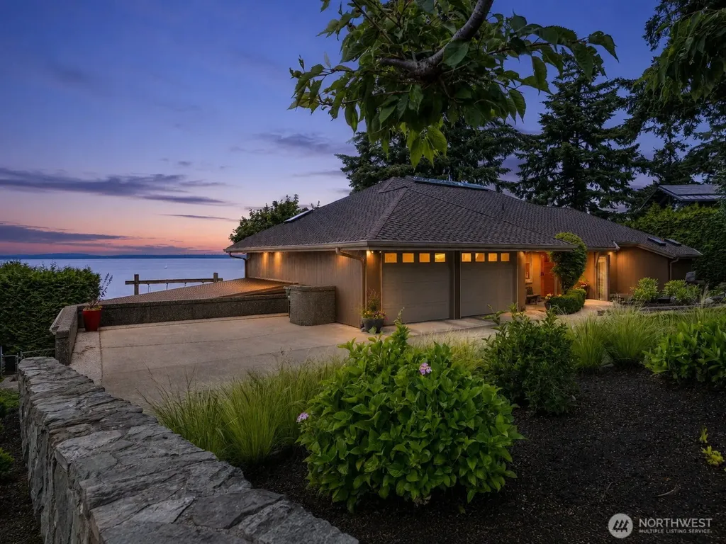 24 Shorewood Drive Bellingham WA 98225