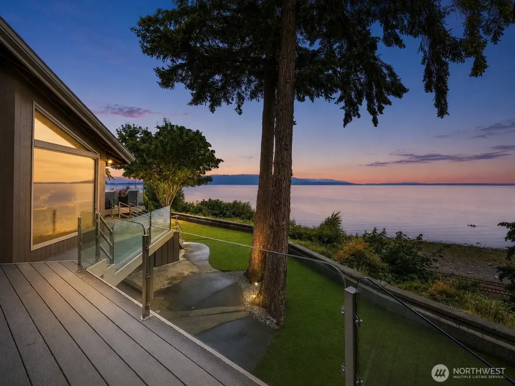 24 Shorewood Drive Bellingham WA 98225