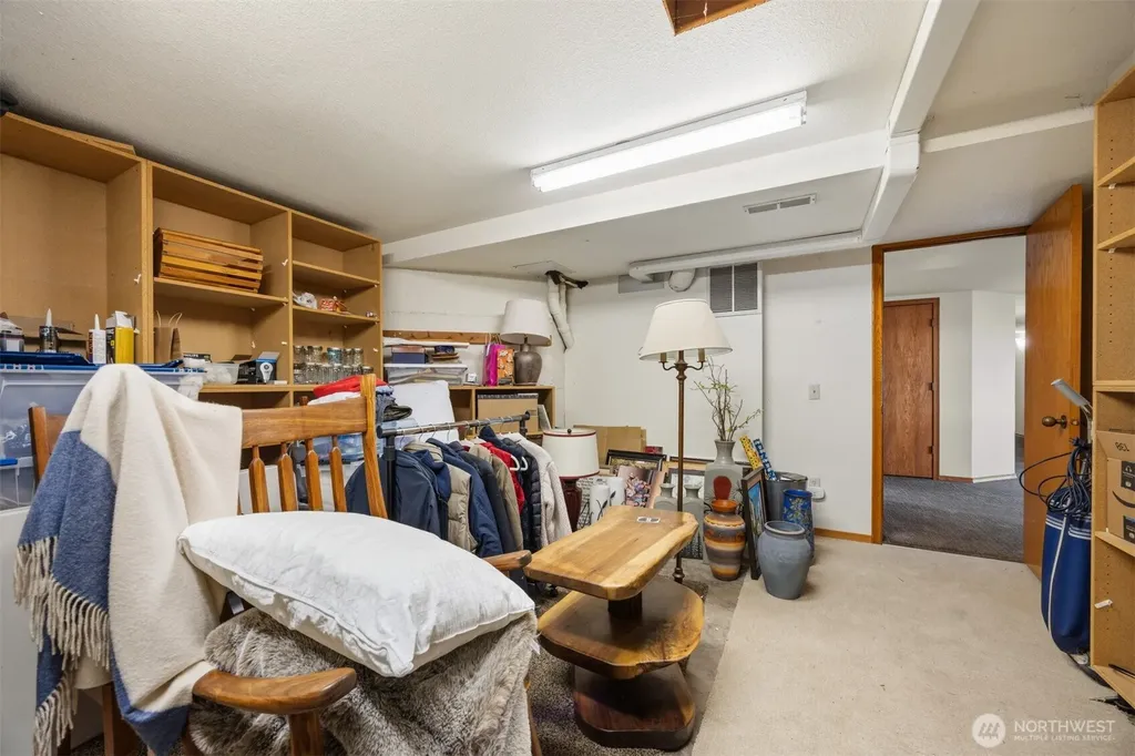 24 Shorewood Drive Bellingham WA 98225