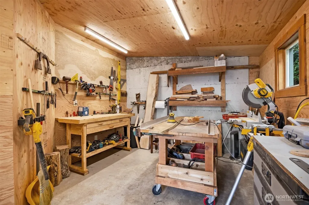 24 Shorewood Drive Bellingham WA 98225