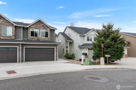 1032 Corum Circle East Wenatchee WA 98802