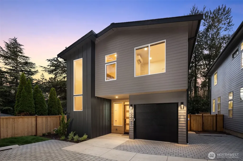 8409 NE 137th Street Kirkland WA 98034