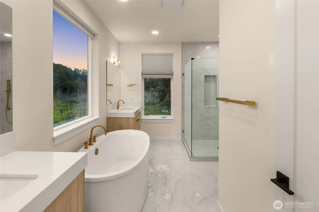 8409 NE 137th Street Kirkland WA 98034