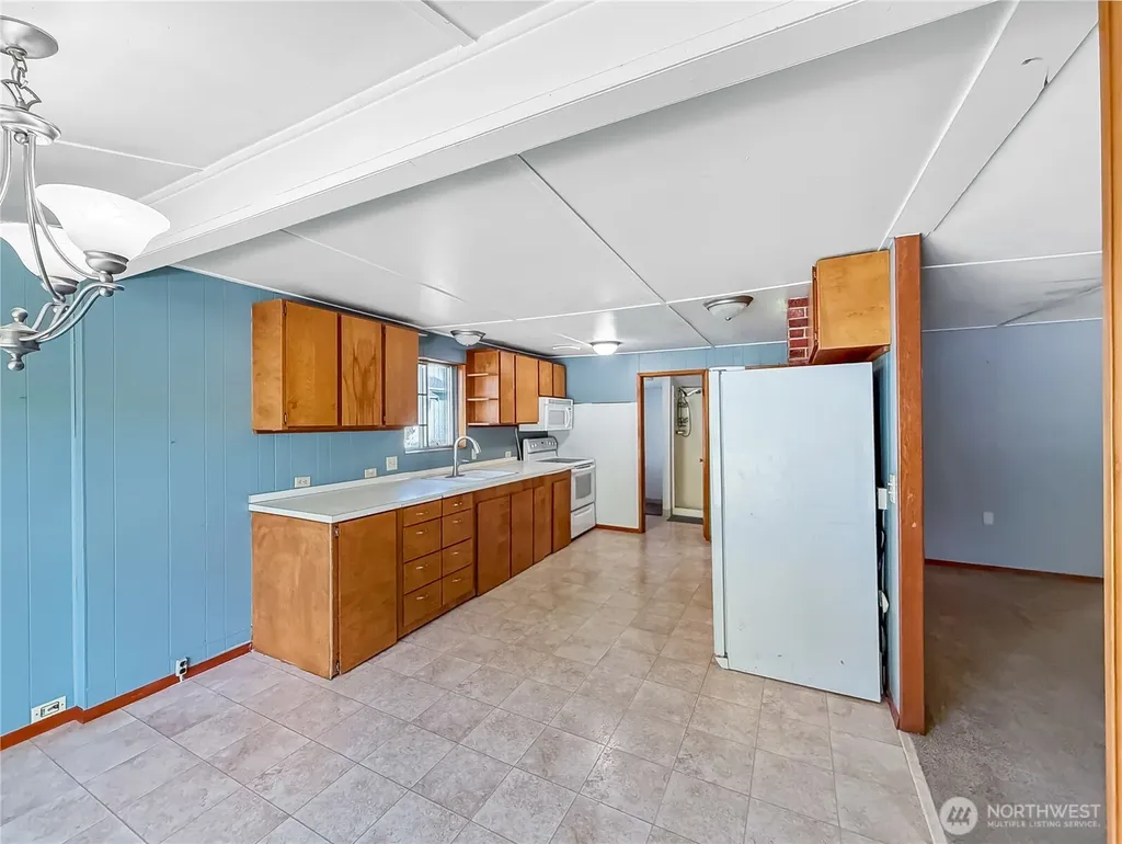 702 Martin Street Steilacoom WA 98388