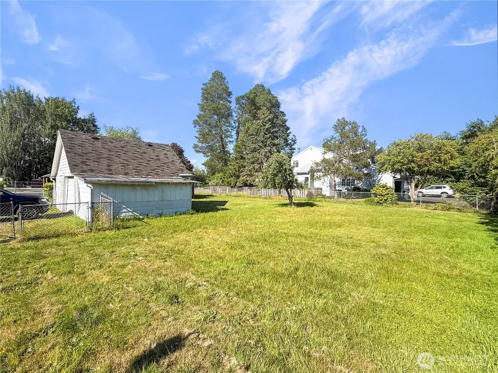 702 Martin Street Steilacoom WA 98388