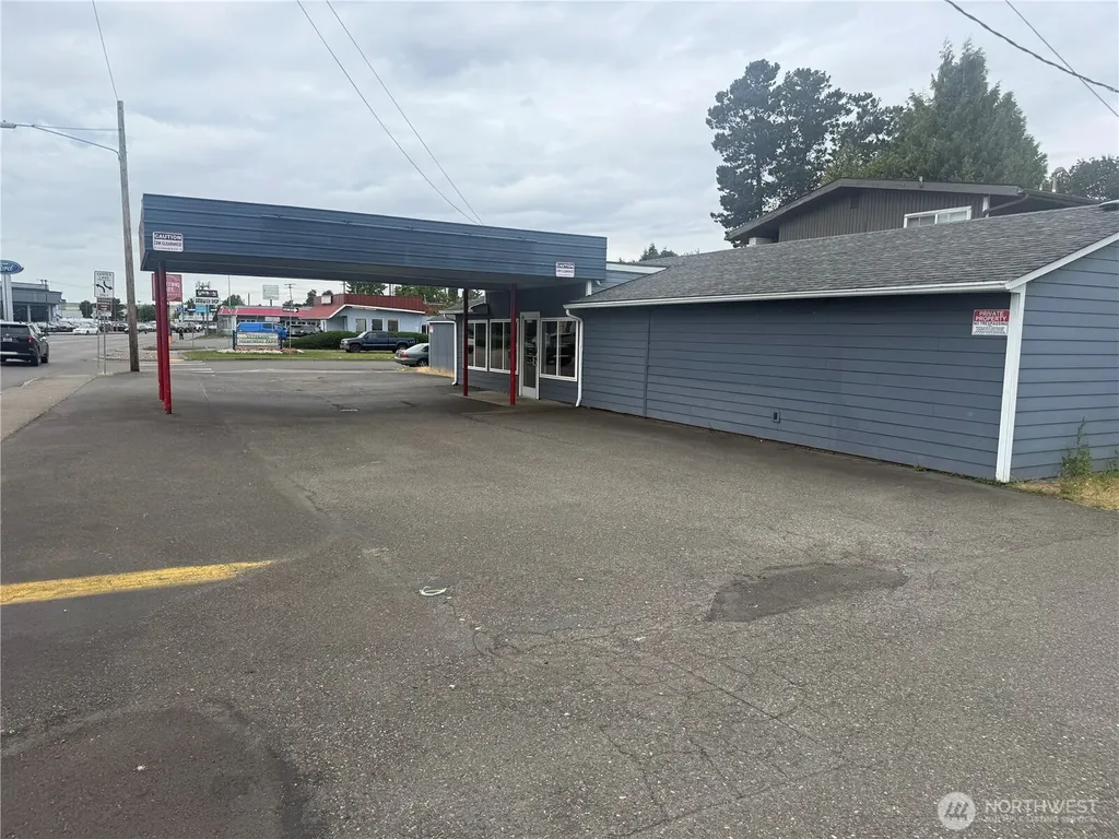 420 Auburn Way N Auburn WA 98002