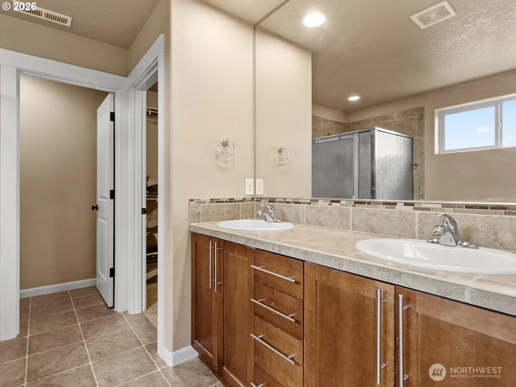 2746 NW Kent Street Camas WA 98607