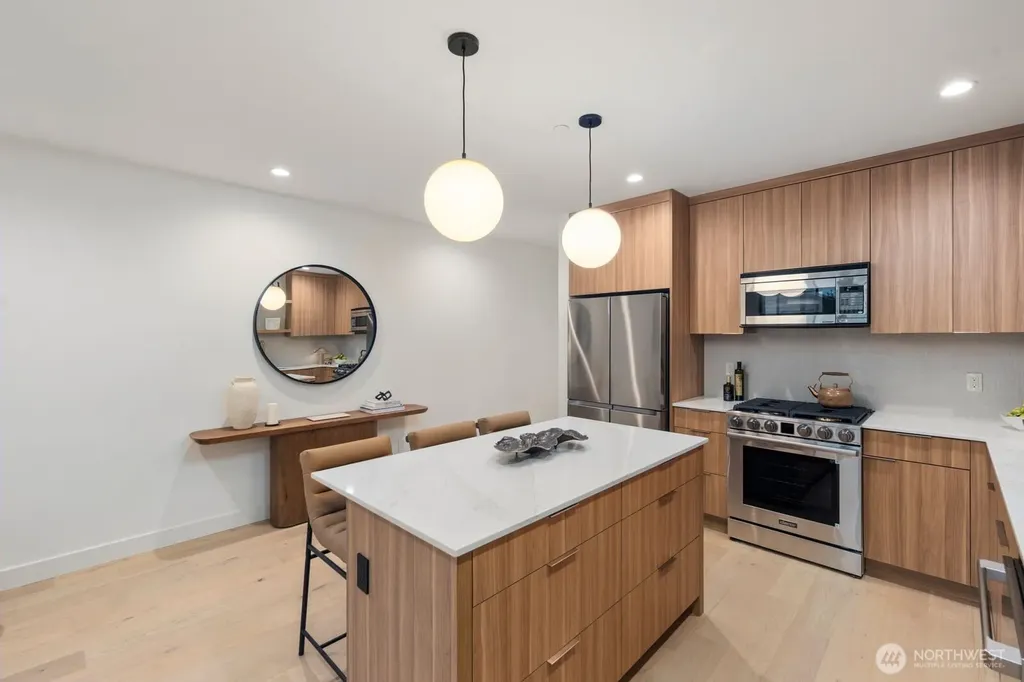 614 5th Avenue S Edmonds WA 98020